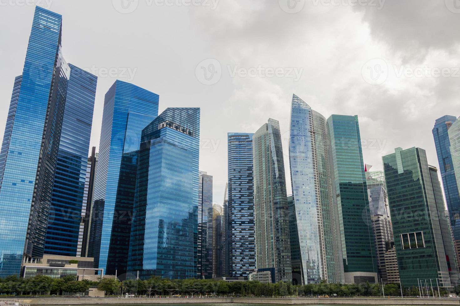 distrito de negocios del centro de la base del centro de Singapur. rascacielos y paisaje urbano. foto