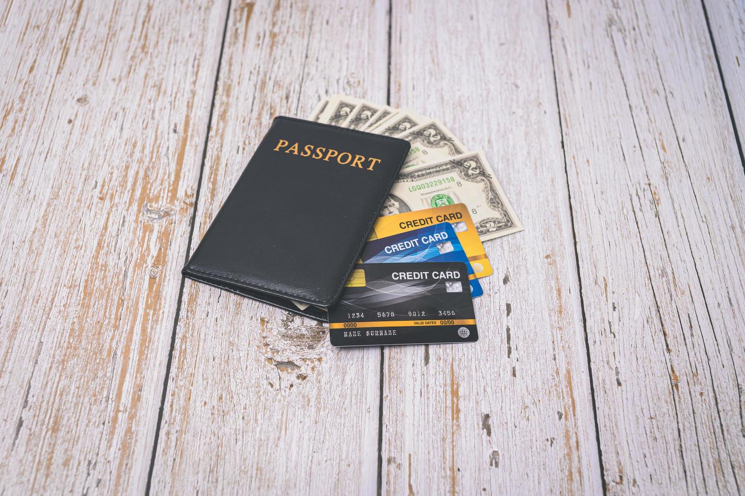 pasaporte ahorra dinero para viajar y hacer negocios en todo el mundo. foto