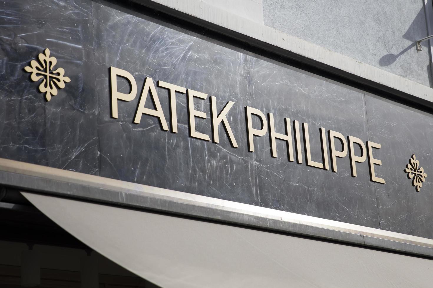 Basilea, Suiza, 22 de septiembre de 2018 - Detalle de la tienda Patek Philippe en Basilea, Suiza. es un fabricante de relojes suizos de lujo fundado en 1839. foto