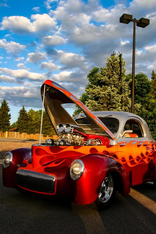 denver, estados unidos, 19 de junio de 2008 - coche clásico en el burger king classic car show en denver. Los espectáculos de autos clásicos de Burger King son gratuitos todos los jueves por la noche durante todo el verano. foto