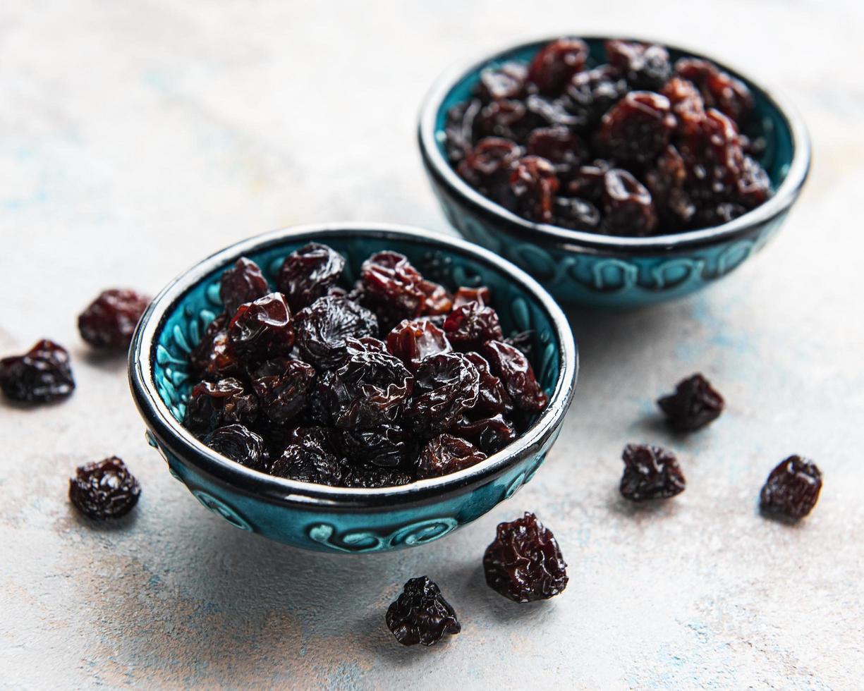 Dried grapes, raisins 4370526 Stock Photo at Vecteezy