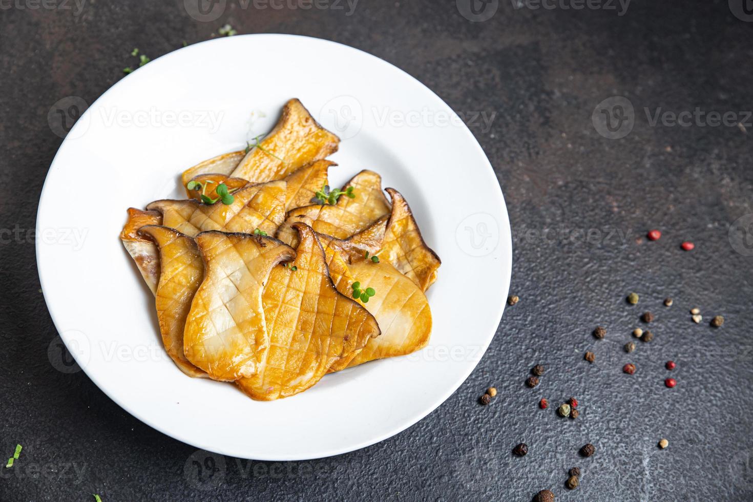 eryngii setas fritas parrilla rebanada ostra rey foto