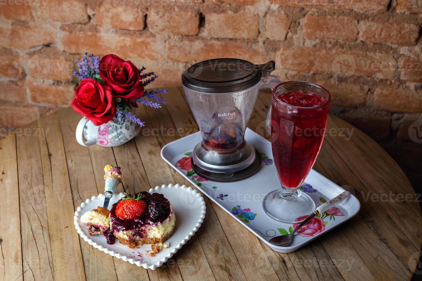 tarta de queso con fresas foto