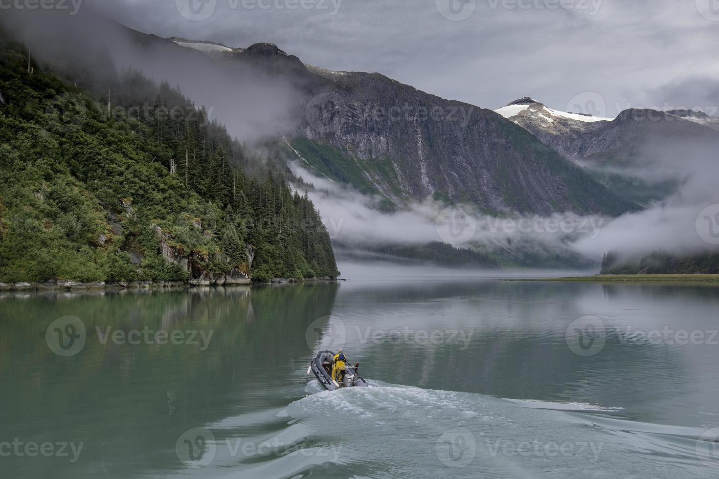 brumas de la mañana, vado terror, alaska foto