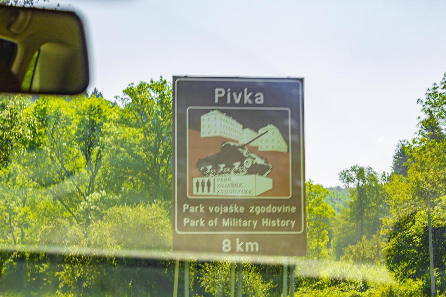postojna pivka parque de atracciones turísticas de historia militar en eslovenia. foto