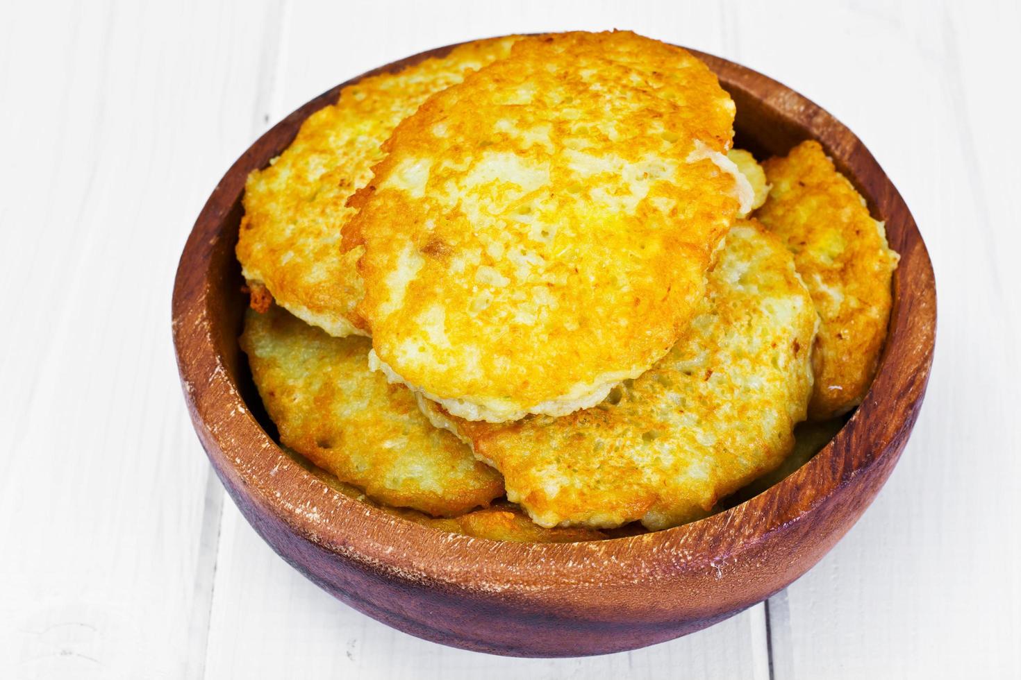 tortitas de patatas fritas. cocina bielorrusa y alemana foto