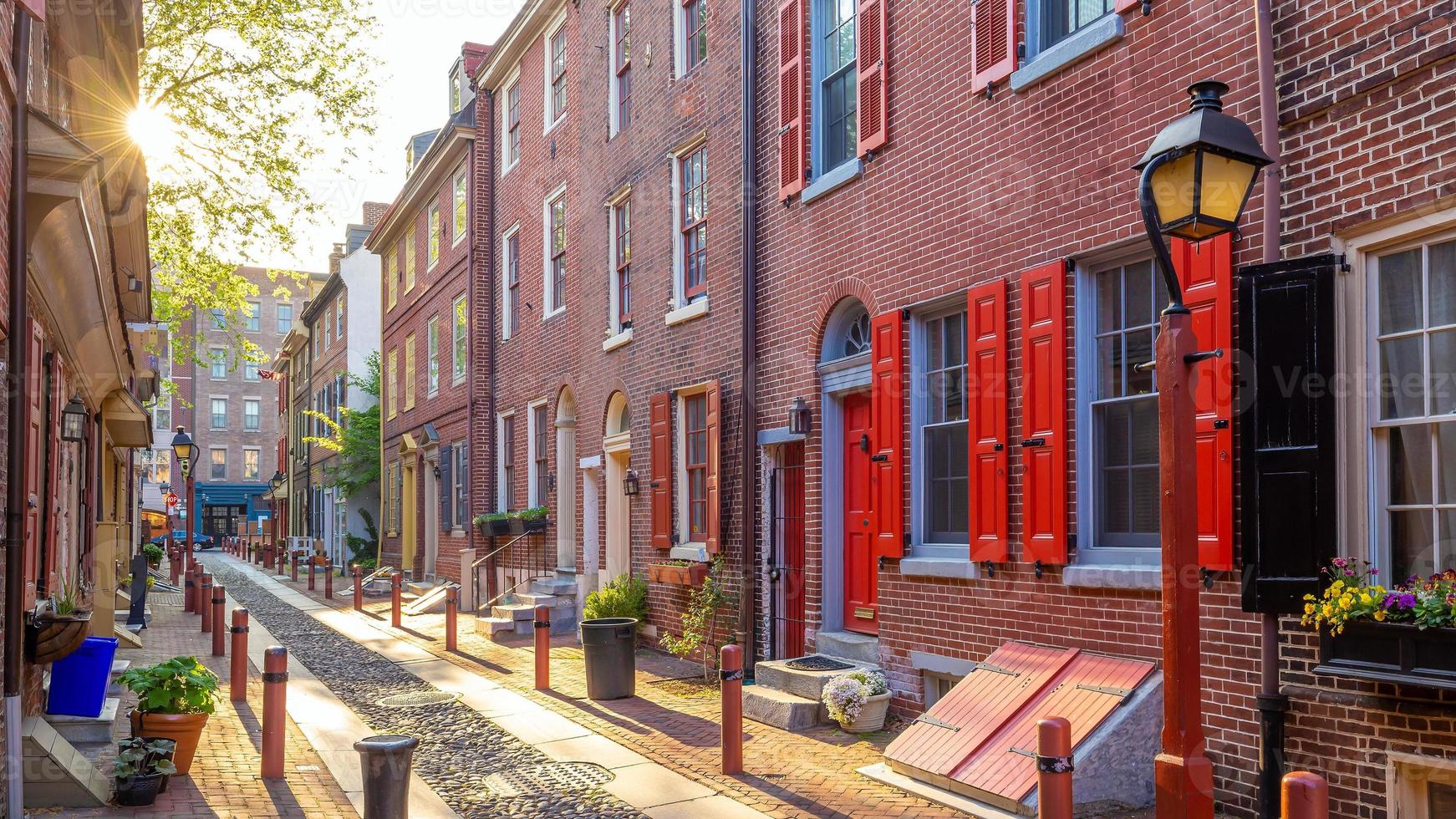 la histórica ciudad vieja de Filadelfia, Pensilvania. Elfreth's Alley, conocido como la calle residencial más antigua del país. foto