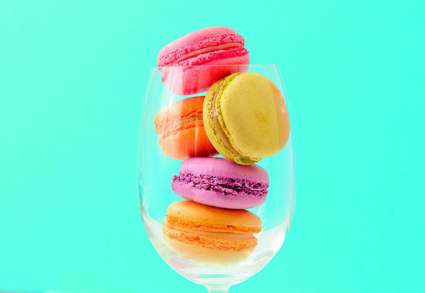 macarrones franceses dulces y coloridos foto