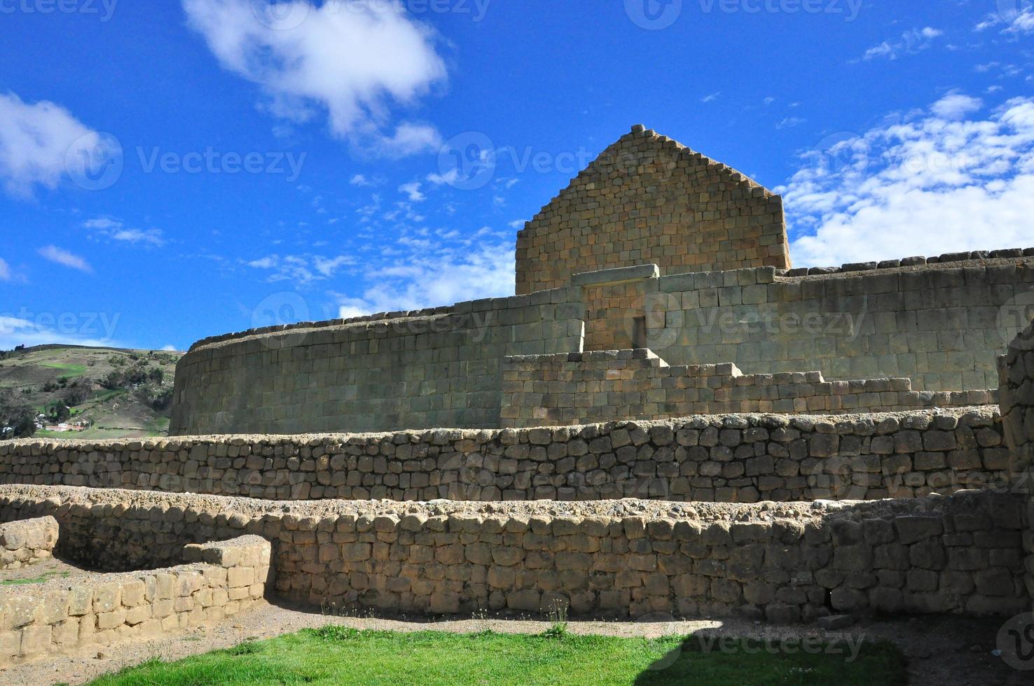 Ingapirca Ruins, Ecuador photo