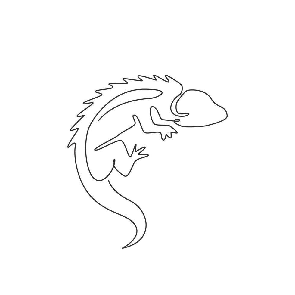 Single continuous line drawing of beautiful iguana for company logo identity or pet collector. Exotic animal mascot concept for reptilian zoo. Dynamic one line draw design illustration vector graphic
