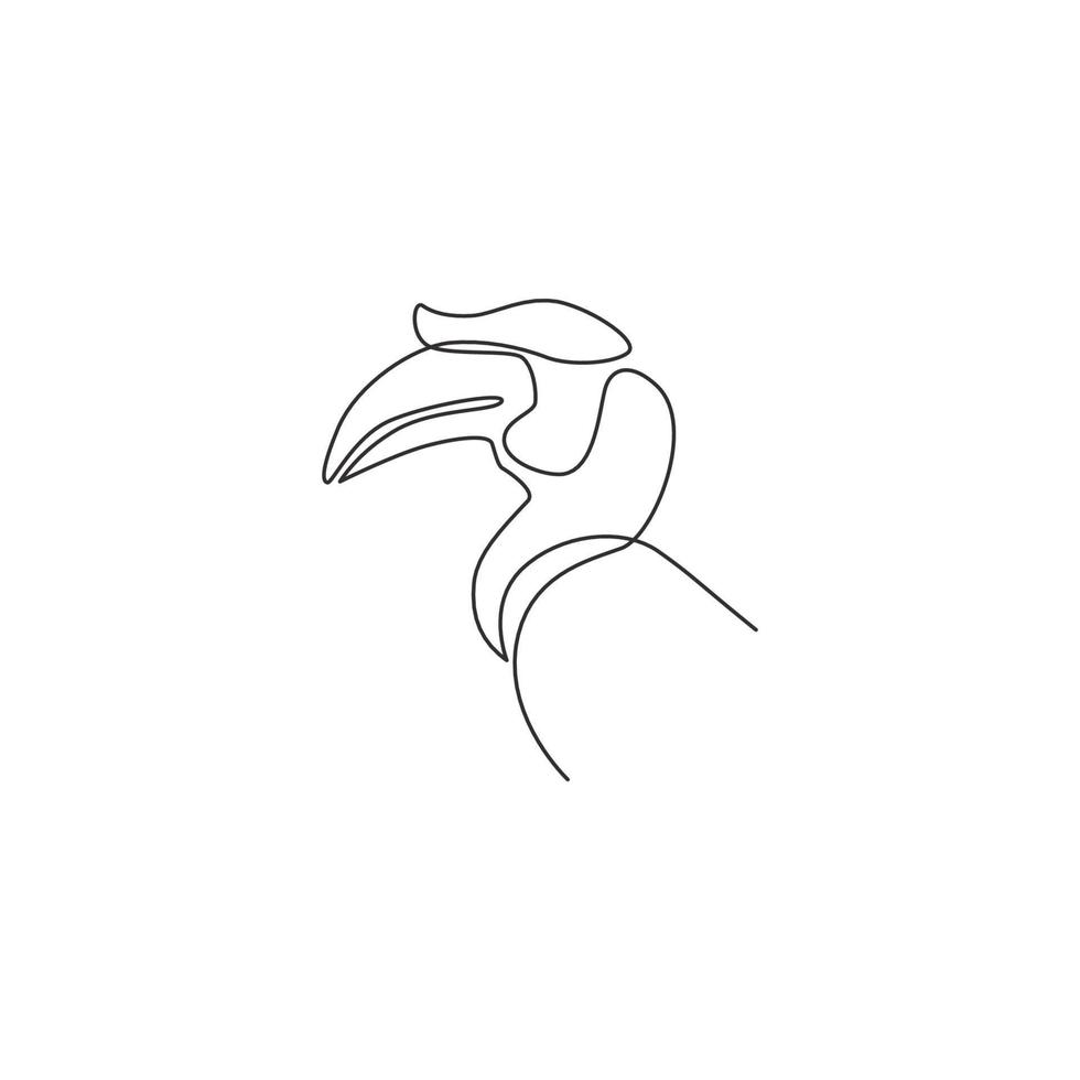 Single continuous line drawing of beauty great hornbill head for company logo identity. Big beak bird mascot concept for national zoo icon. Modern one line draw design vector graphic illustration