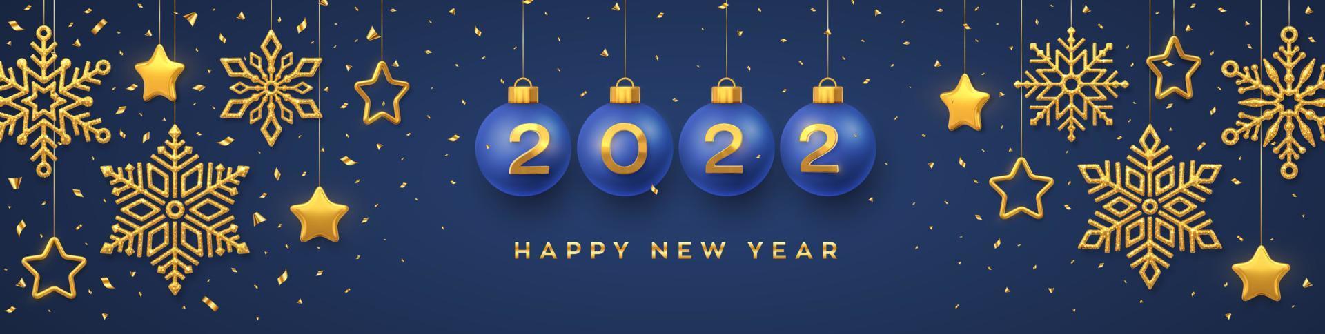 feliz año nuevo 2022. bolas de adorno navideño azul colgantes con números dorados 3d realistas 2022. copos de nieve dorados y estrellas metálicas 3d sobre fondo azul. banner de vacaciones, encabezado. ilustración vectorial. vector