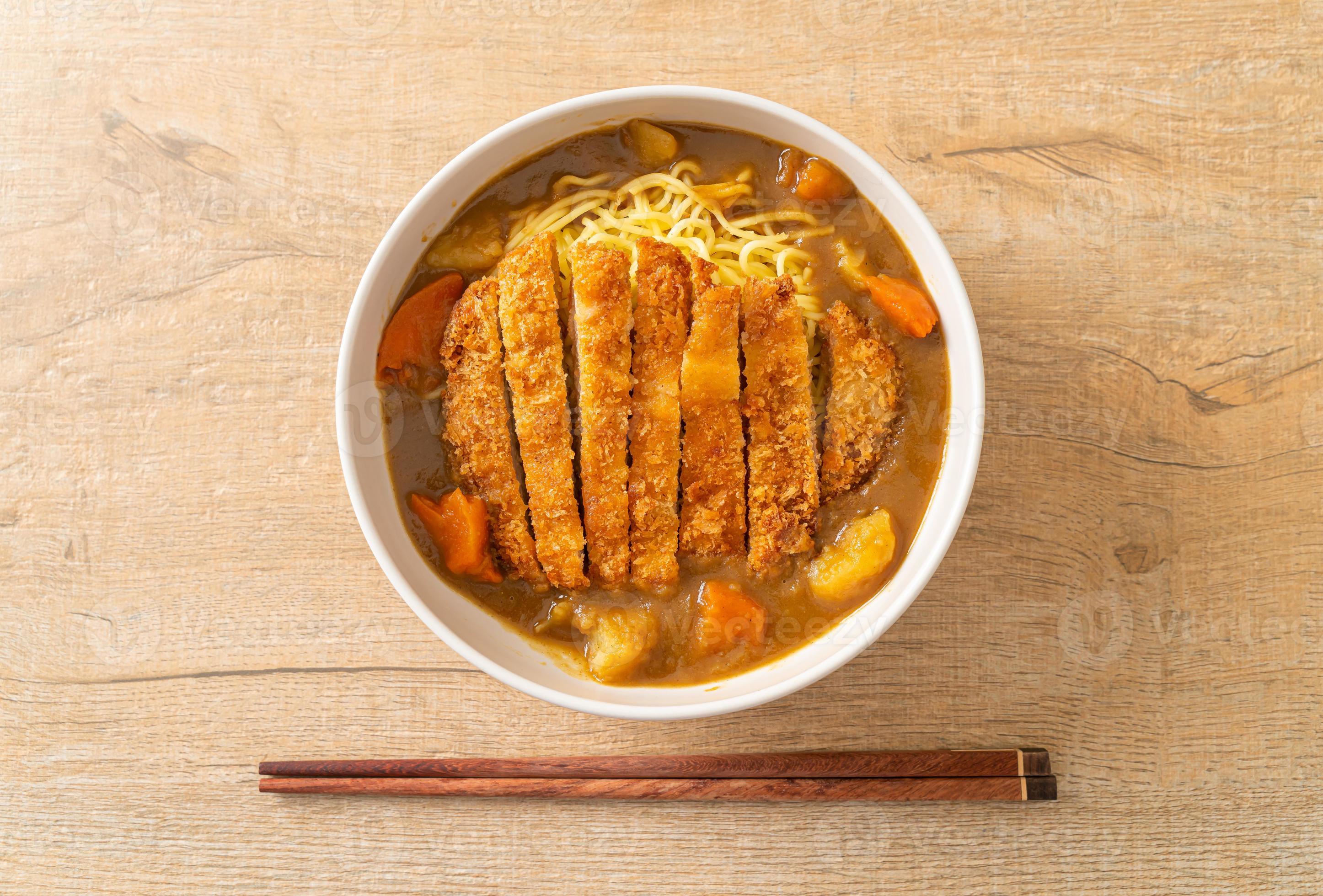 curry ramen noodles with tonkatsu fried pork cutlet 4520174 Stock Photo