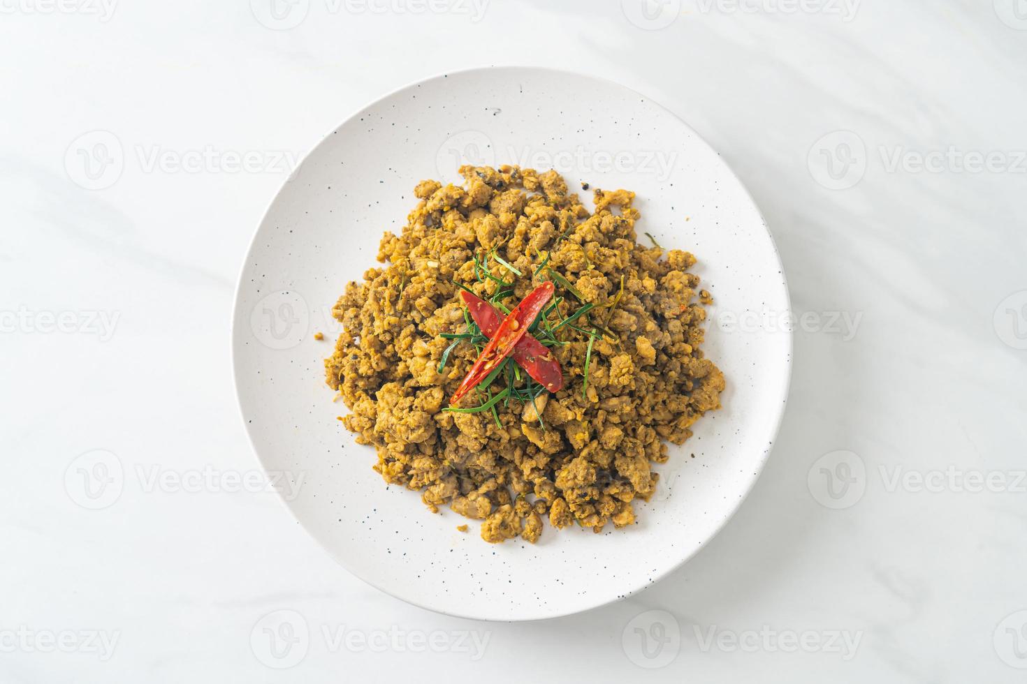 Stir Fried Pork with Yellow Curry Paste photo