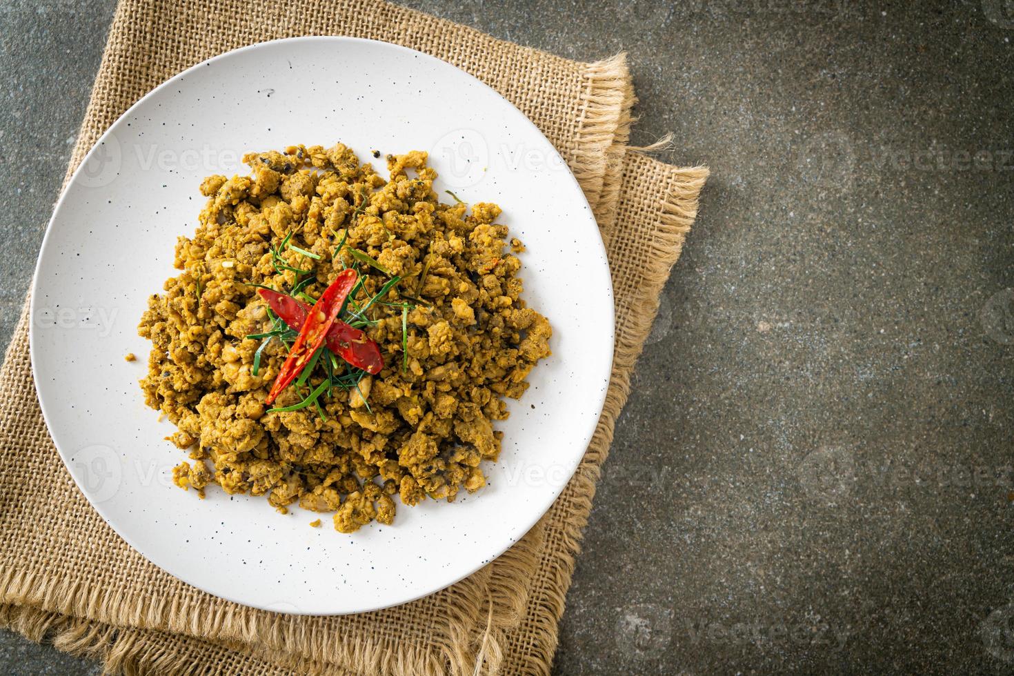 Stir Fried Pork with Yellow Curry Paste photo