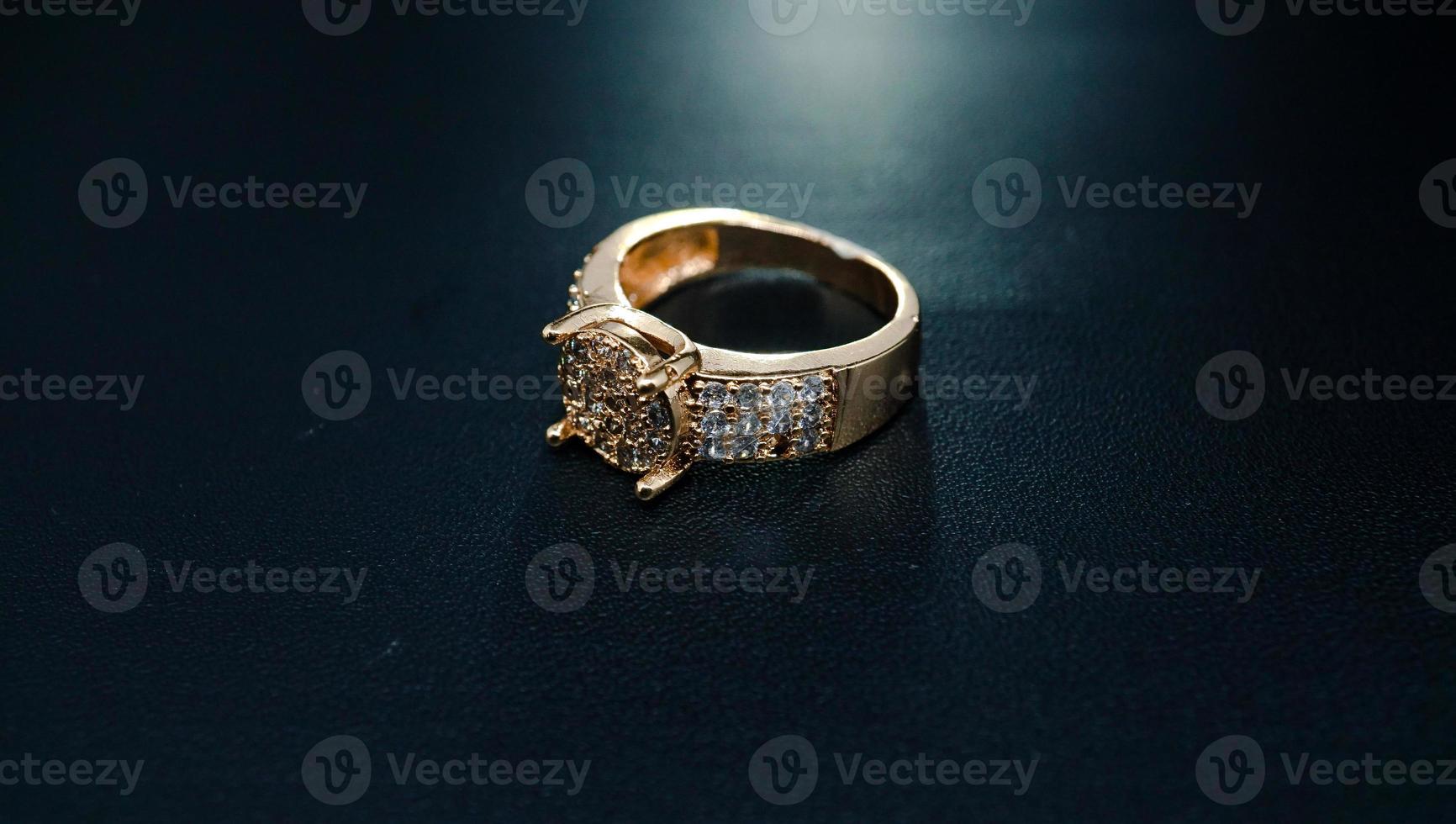 luxury women's ring photo