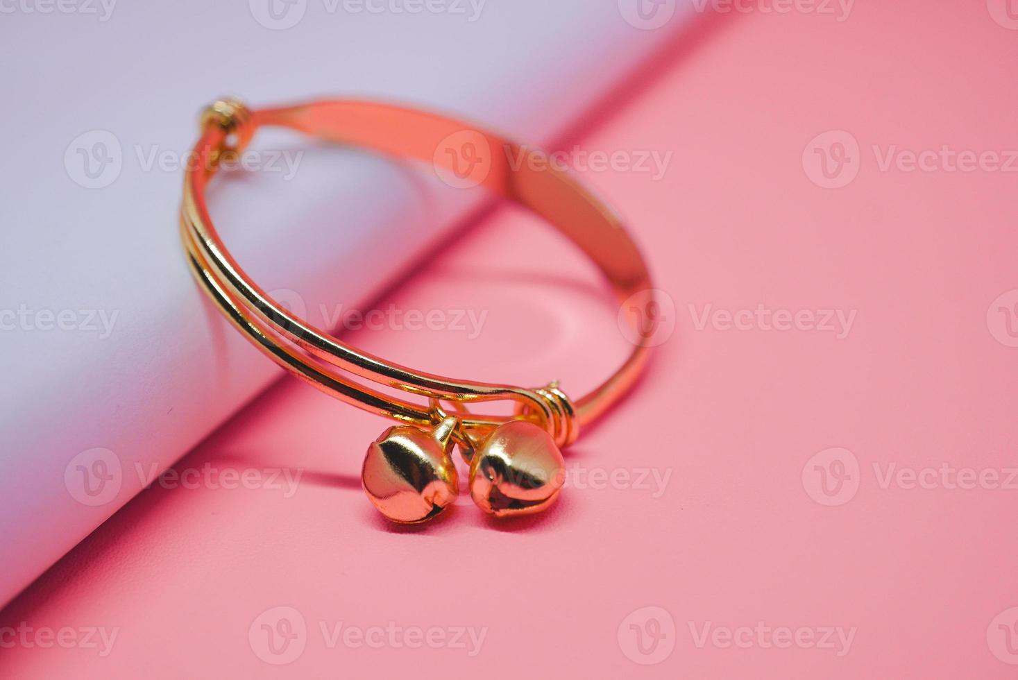 girl gold bracelet photo