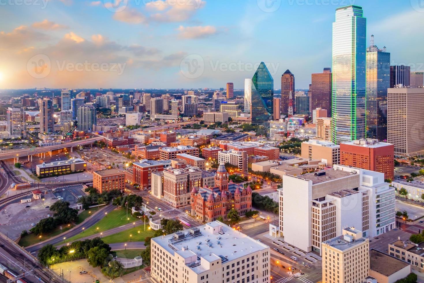 El horizonte del centro de la ciudad de Dallas paisaje urbano de Texas, EE. foto