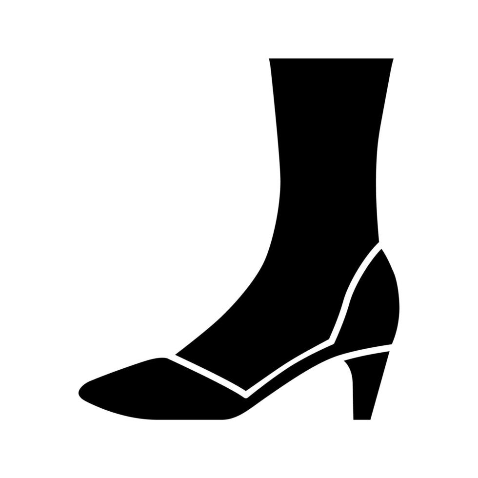 icono de glifo de zapatos de corte. diseño de calzado formal con estilo de mujer. tacones de gatito apilados casuales femeninos, bombas modernas de lujo. moda de oficina. símbolo de silueta. espacio negativo. vector ilustración aislada