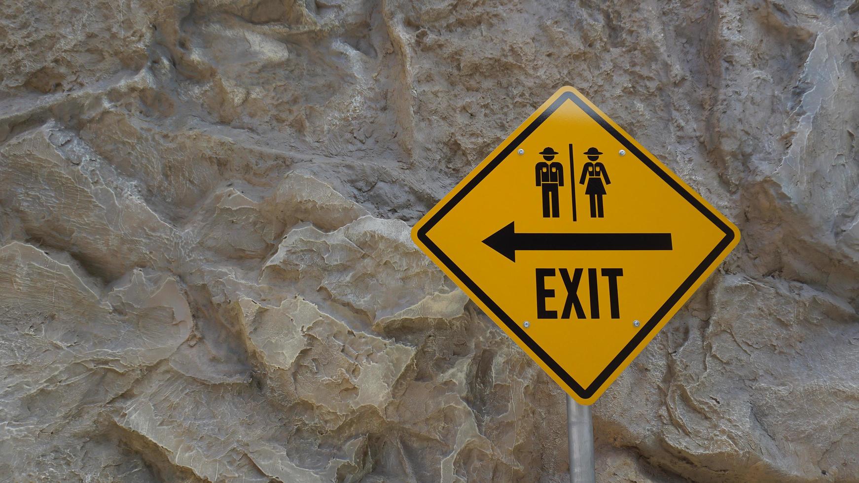 Exit label sign photo