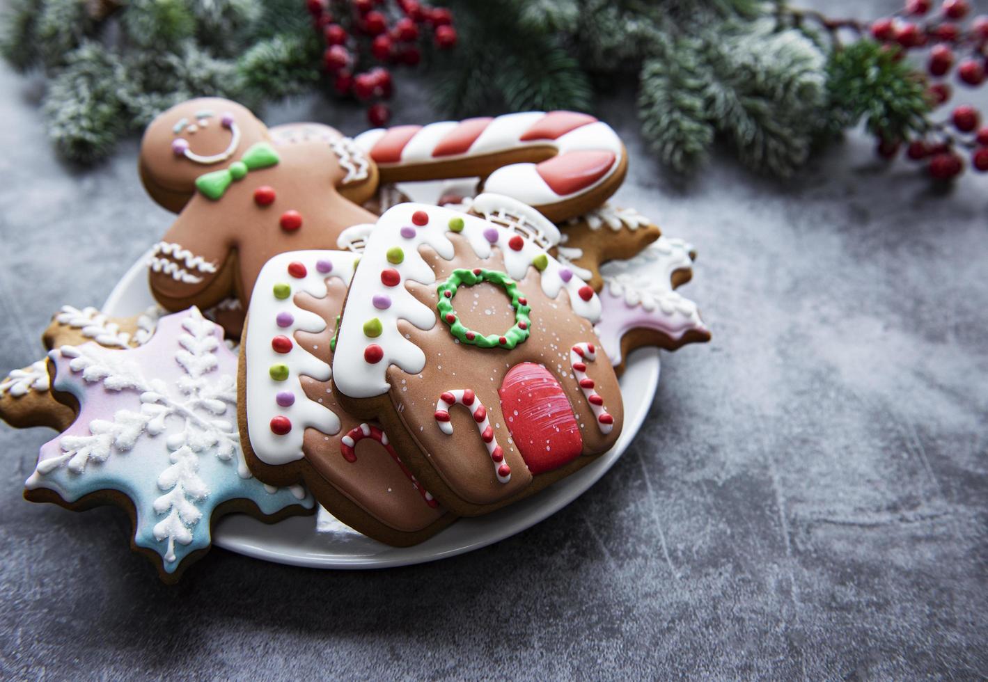 Christmas gingerbread in the plate photo