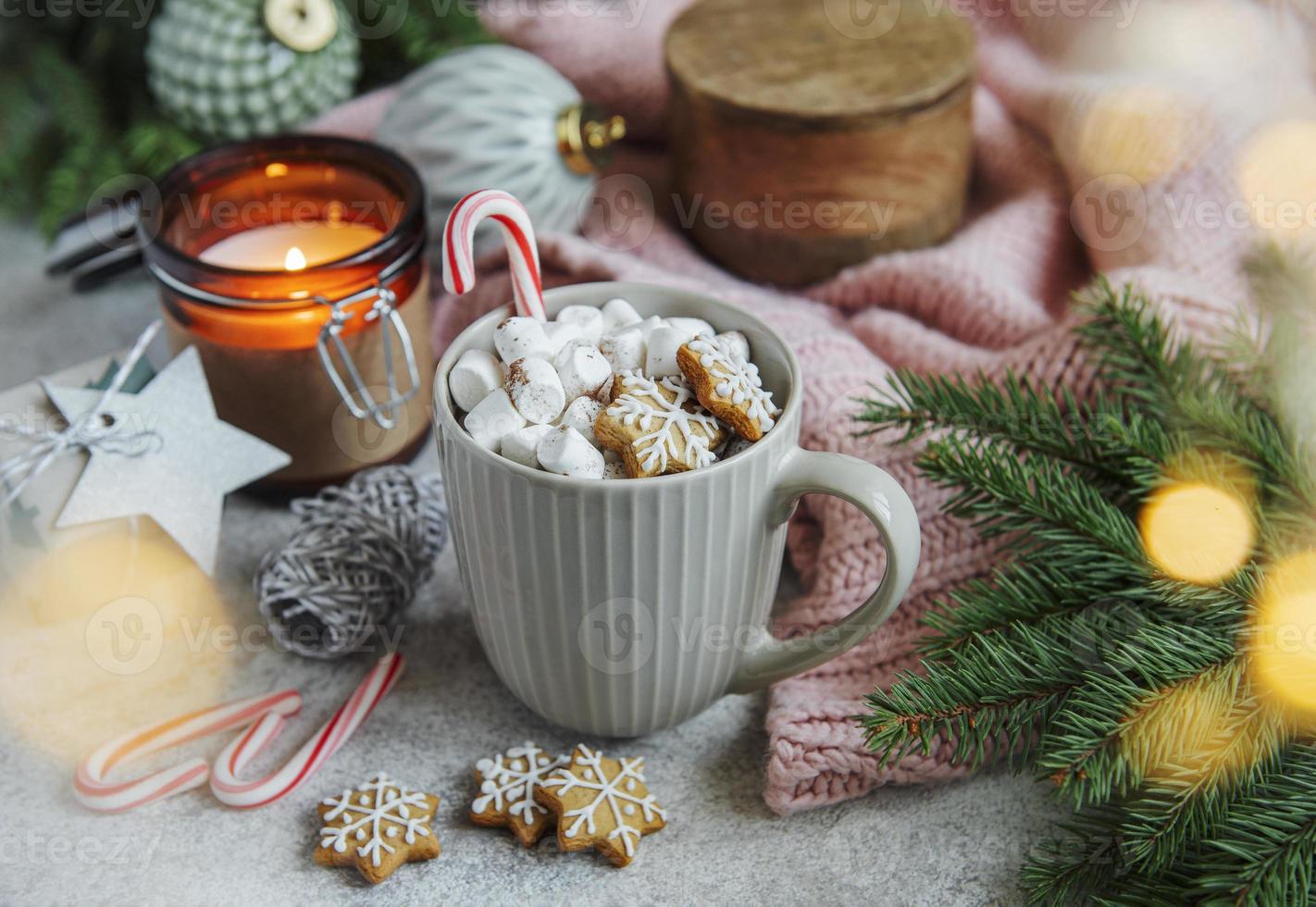 chocolate caliente navideño con malvavisco foto