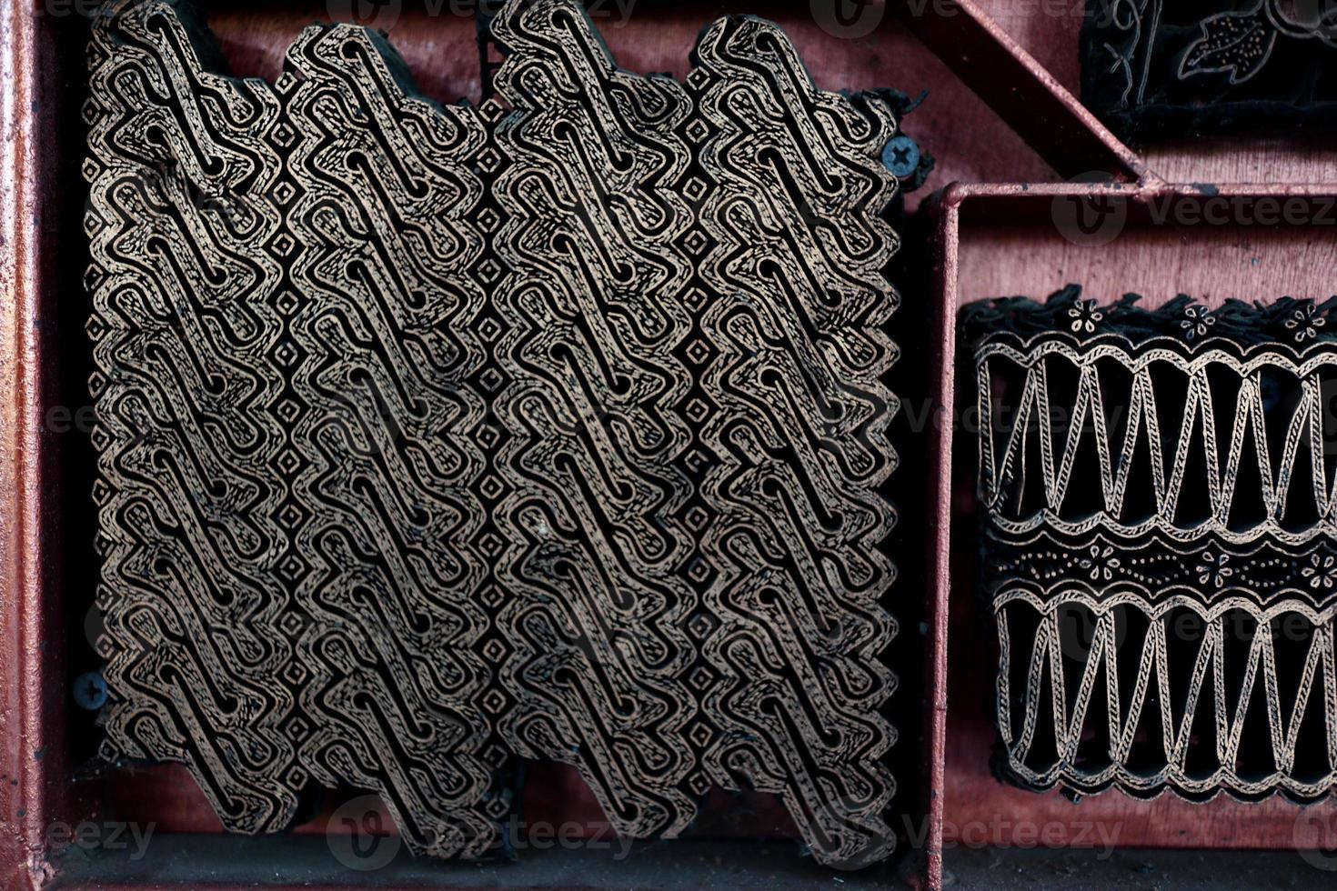 The form and appearance of Canting cap, a tool used for the process of making original batik, photo