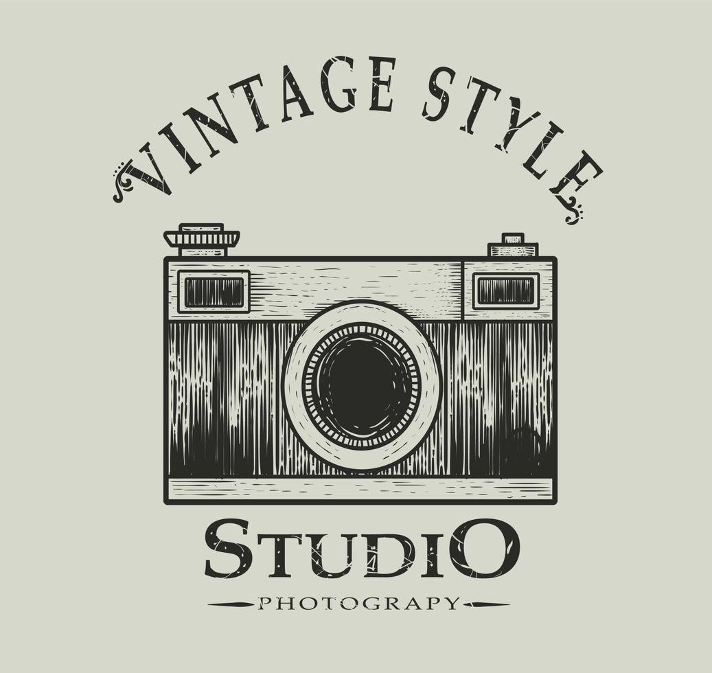 ilustración vectorial logo de cámara vintage vector