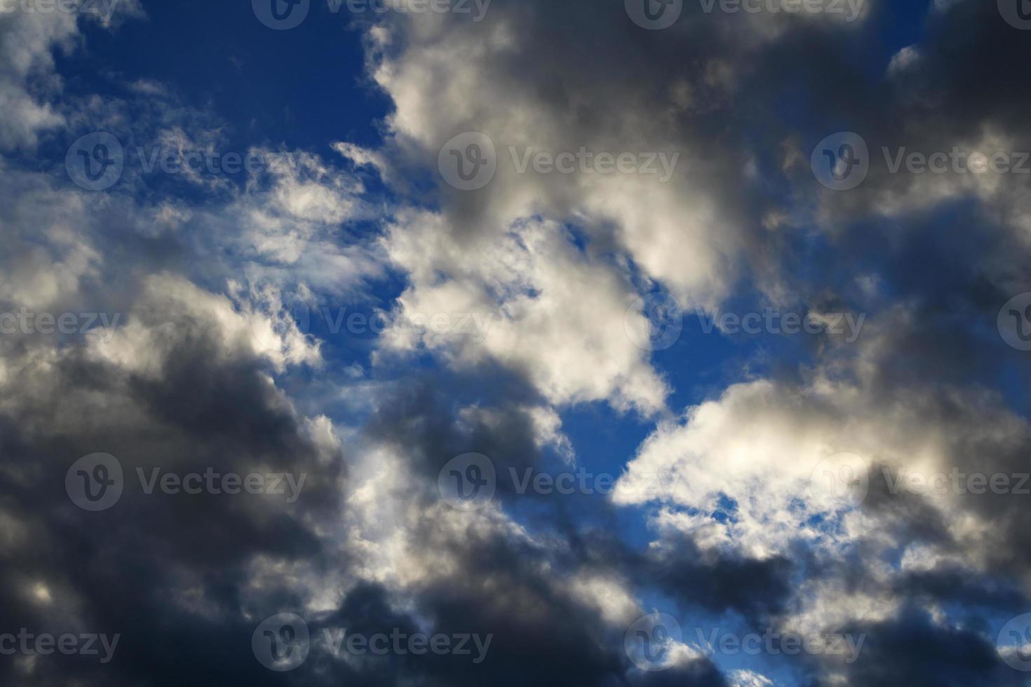 White cloud texture. Air material backdrop. Sky effect pattern. photo