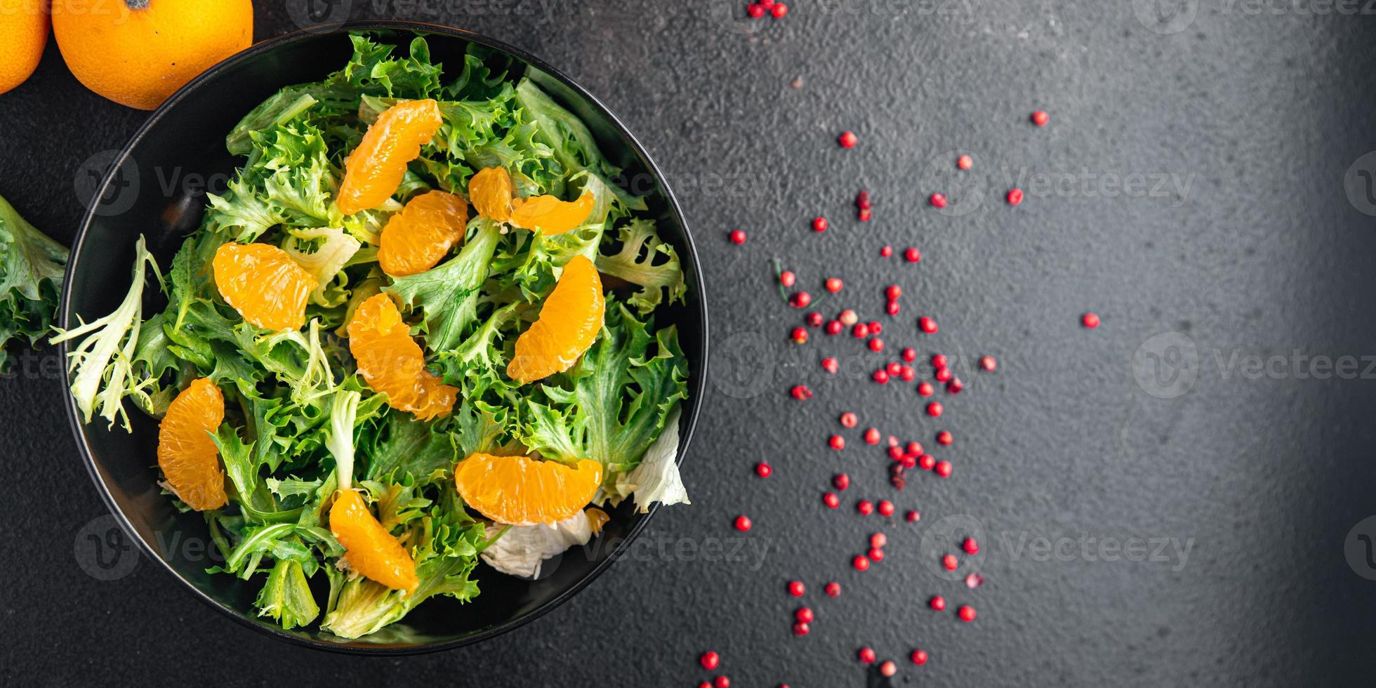 ensalada filete de naranja hojas verdes mezcla vegetarianismo foto