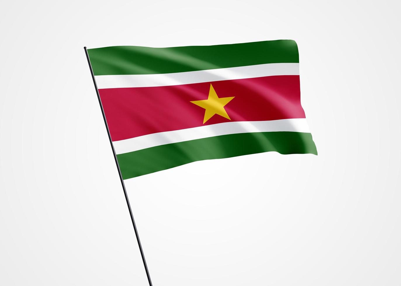 bandera de surinam ondeando alto en el fondo aislado. 25 de noviembre día de la independencia de surinam. colección de la bandera nacional mundial colección de la bandera nacional mundial foto