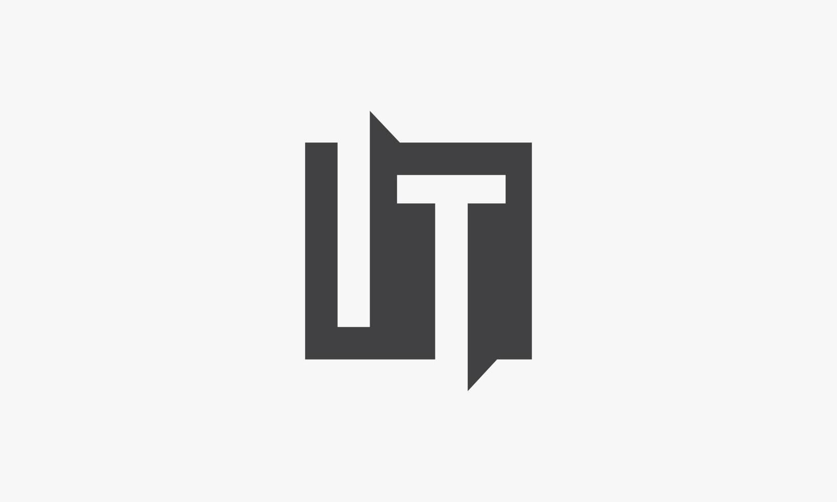 IT letter logo isolated on white background. 4699890 Vector Art at Vecteezy
