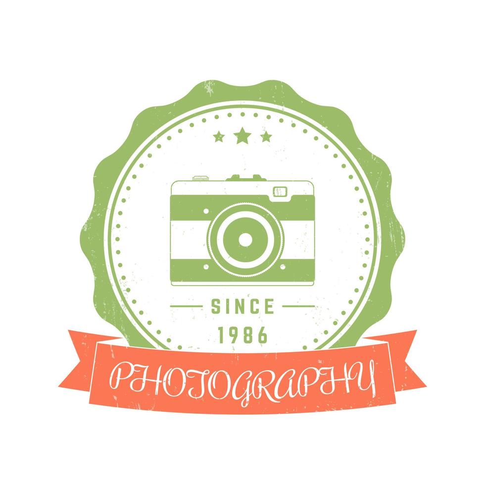 Fotografía, logotipo vintage de fotógrafo, insignia, emblema con cámara retro en blanco, ilustración vectorial vector