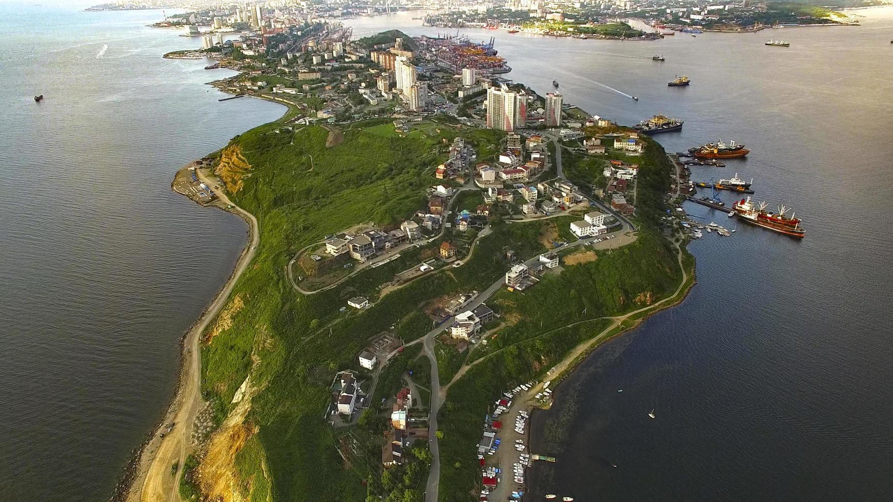 Descripción aérea del cabo egersheld. Vladivostok foto