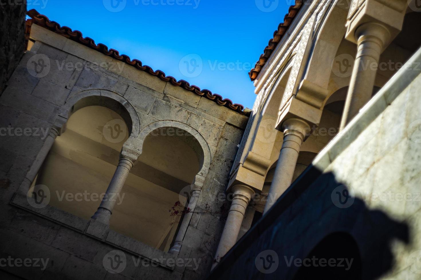 arquitectura del castillo medieval de rabati foto