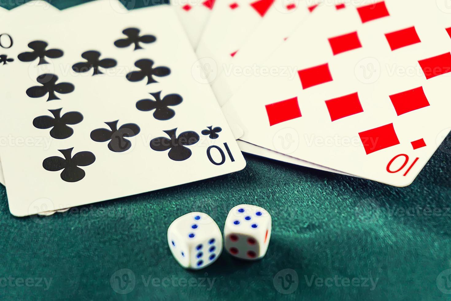 dice with cards on the table photo