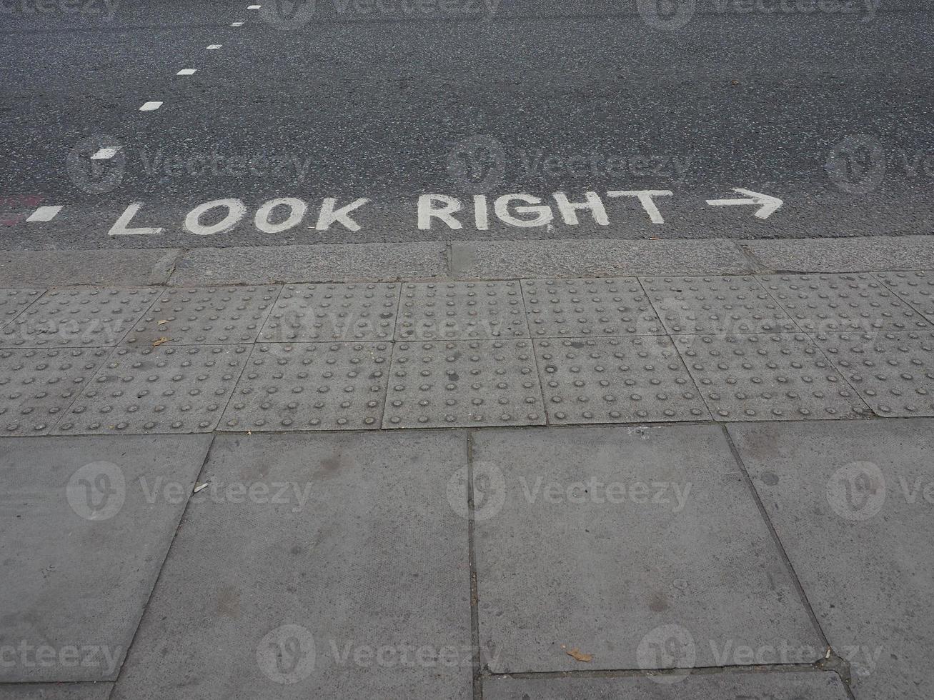 Look right sign photo