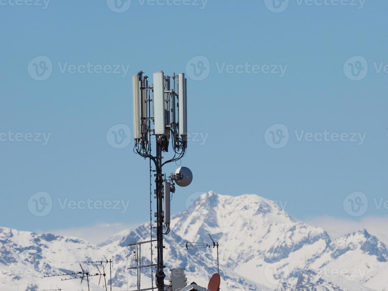 torre de antena aérea foto