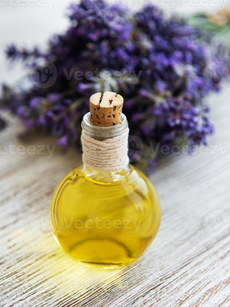 productos de spa de lavanda foto