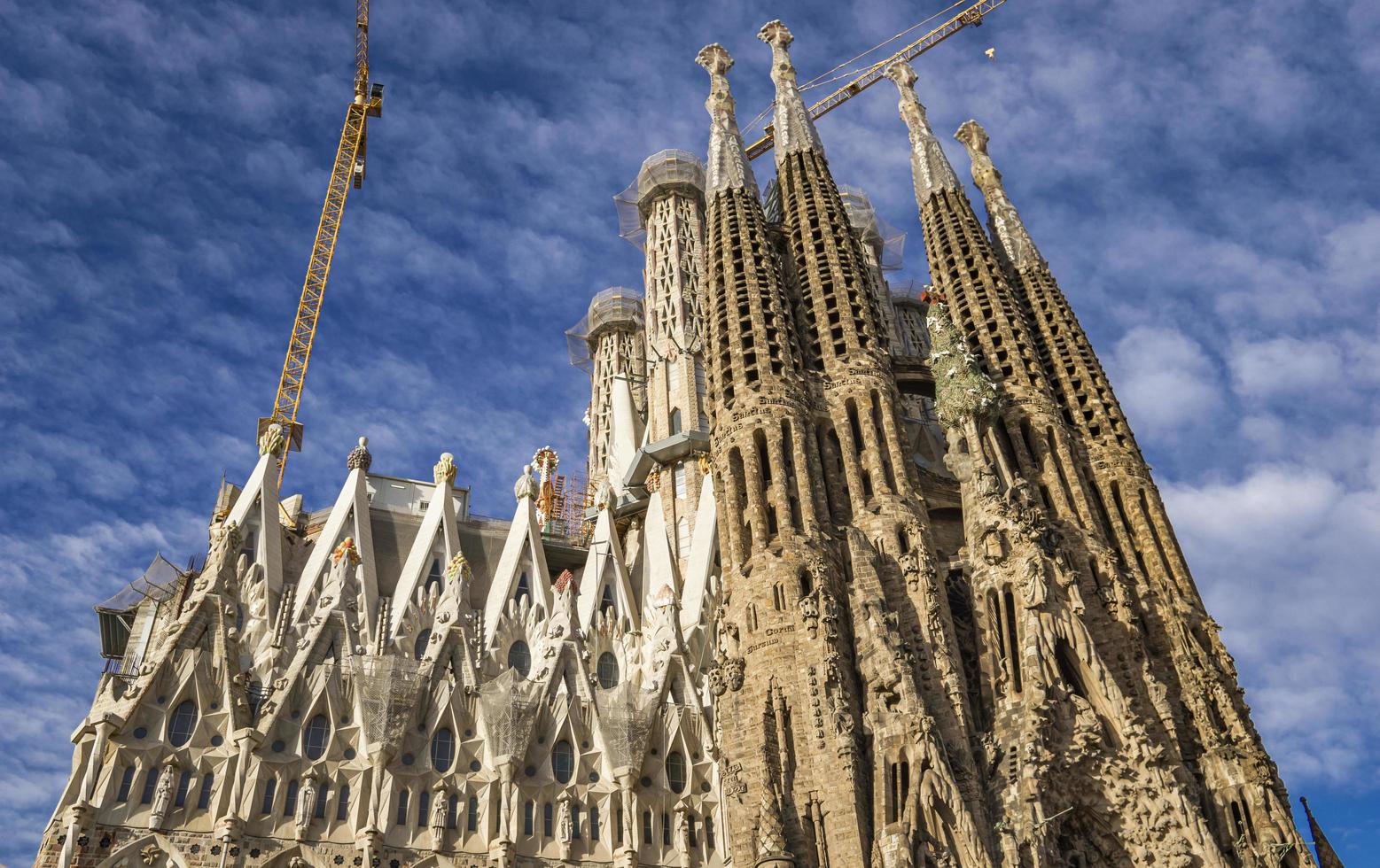 BARCELONA, SPAIN, 2019 - Cathedral La Sagrada Familia in Barcelona, Spain. It is designed by architect Antonio Gaudi and built since 1882. 4807170 Stock Photo at Vecteezy