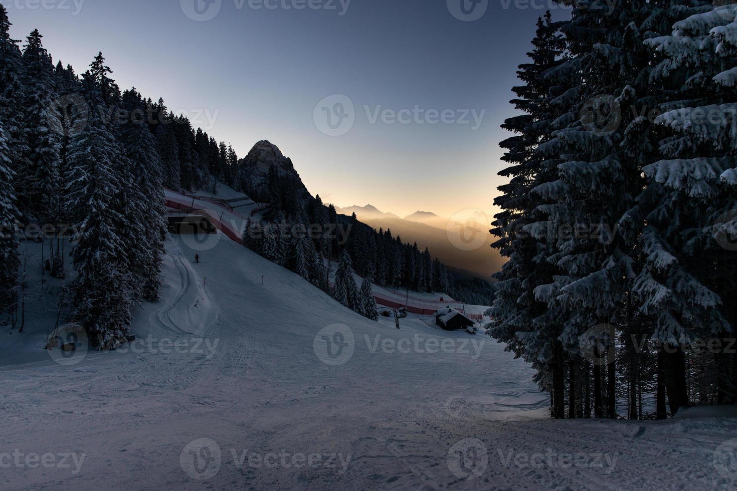 Ski slope sin Garmisch Partenkirchen photo