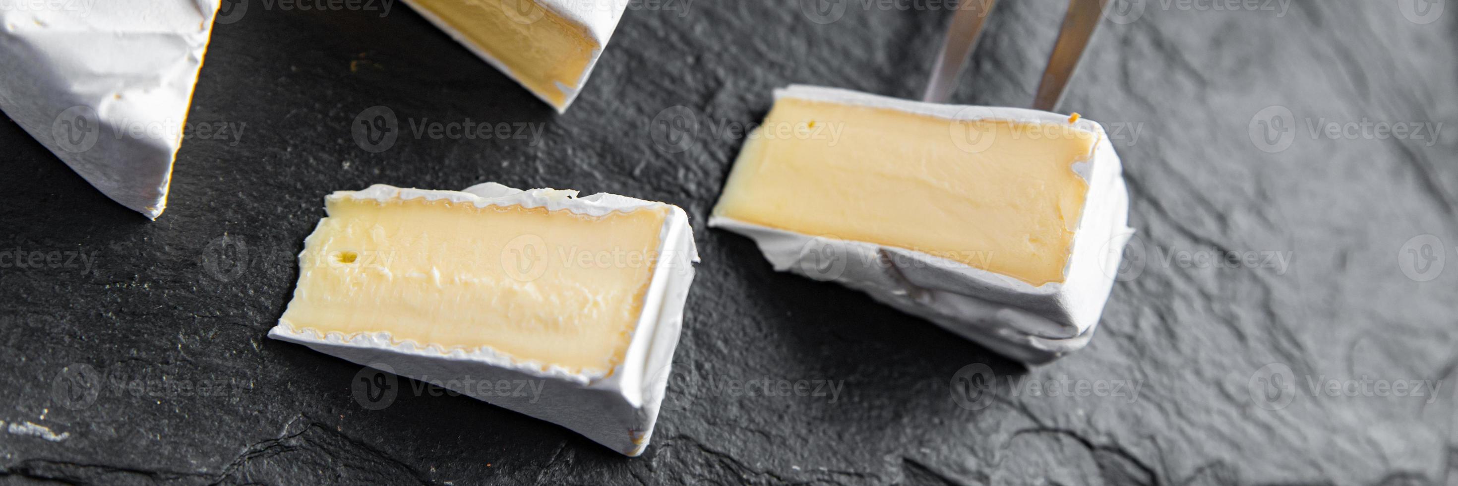 Camembert o queso brie cabeza de queso tierno comida saludable foto