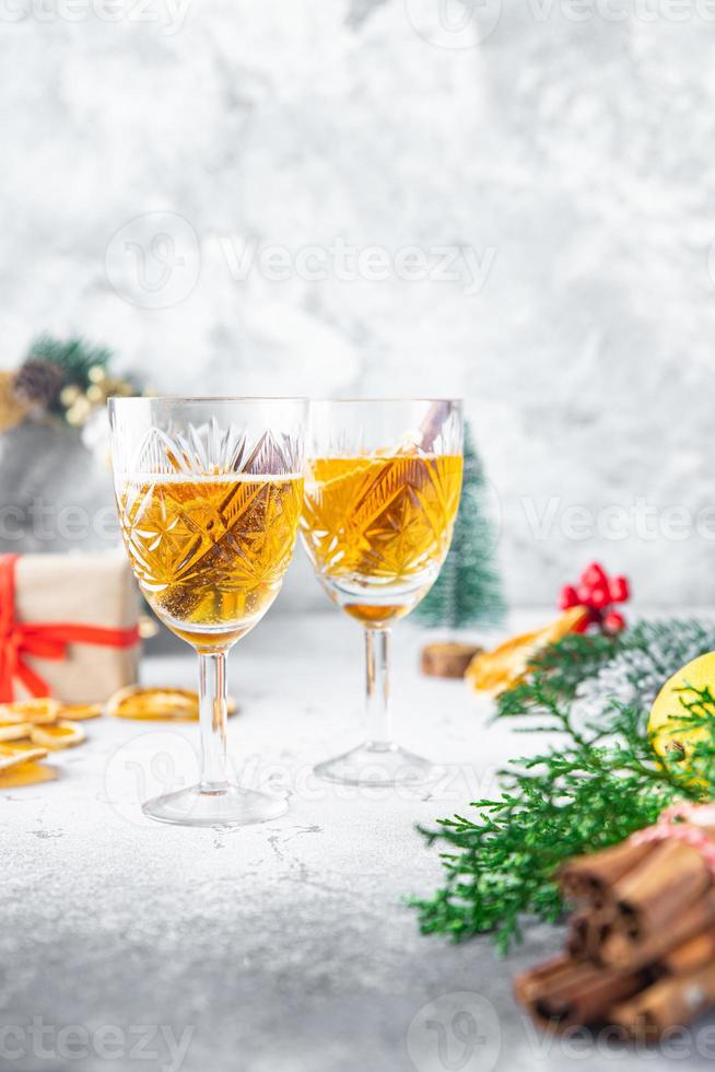 copa de champán vino espumoso fiesta navideña cóctel vino caliente foto