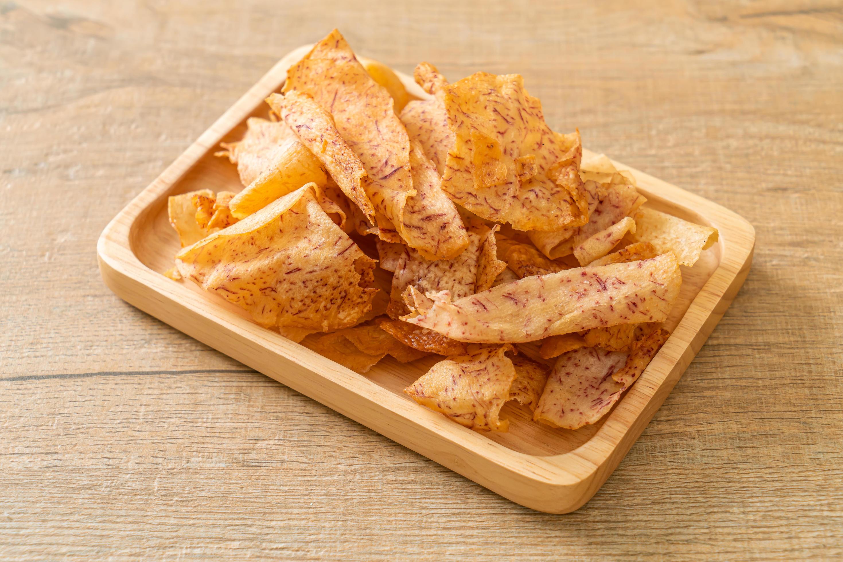 Taro Chips fried or baked sliced taro 4851516 Stock Photo at Vecteezy