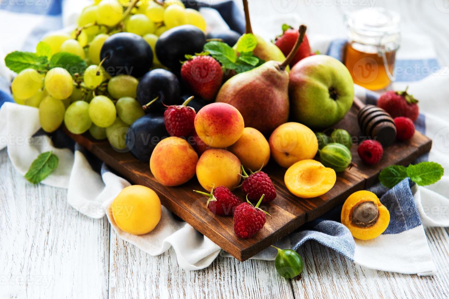 frutas frescas de verano foto