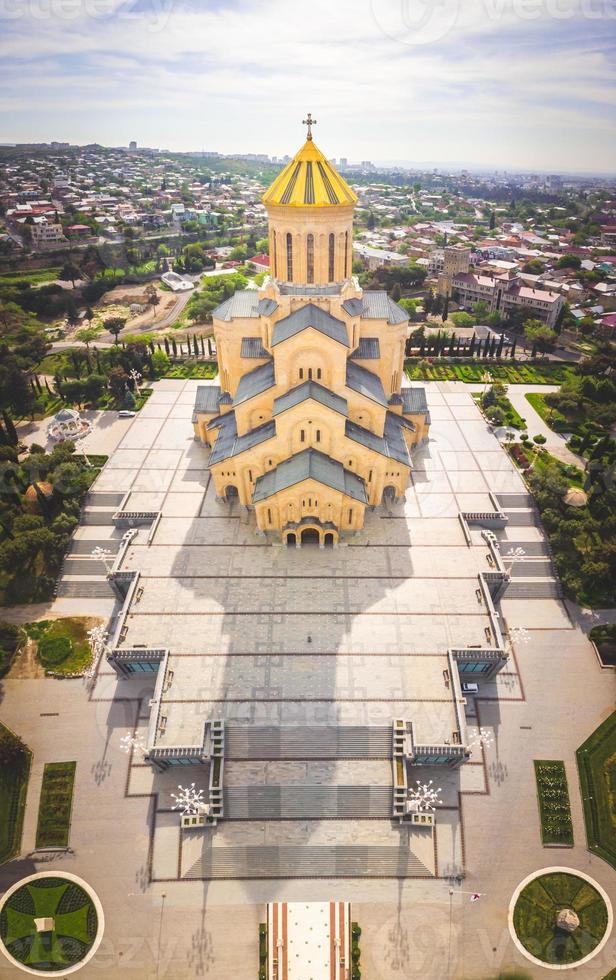 catedral de sameba tbilisi foto