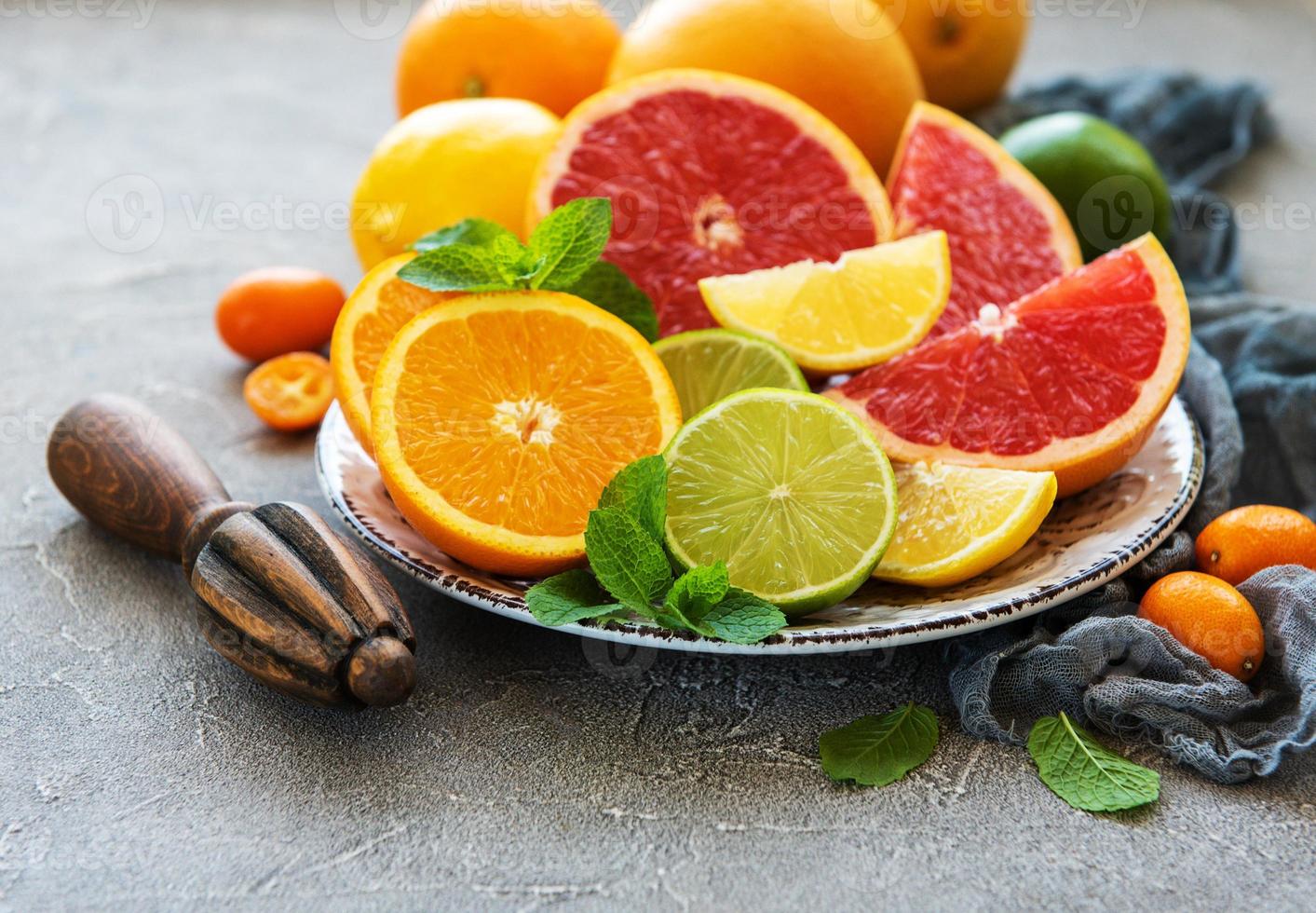 citrus fresh fruits photo