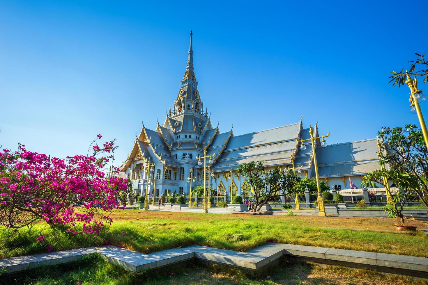 Wat Sothonwararam is a Buddhist temple in the historic centre and is a Buddhist temple is a major tourist attraction in Chachoengsao Province, Thailand. photo
