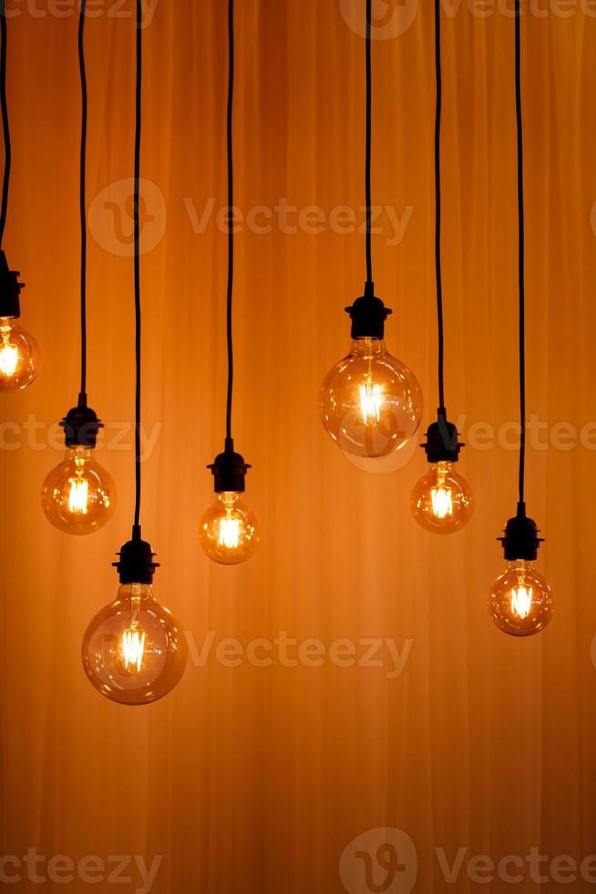 Vintage lights bulb retro style. background for screensaver. 4884615