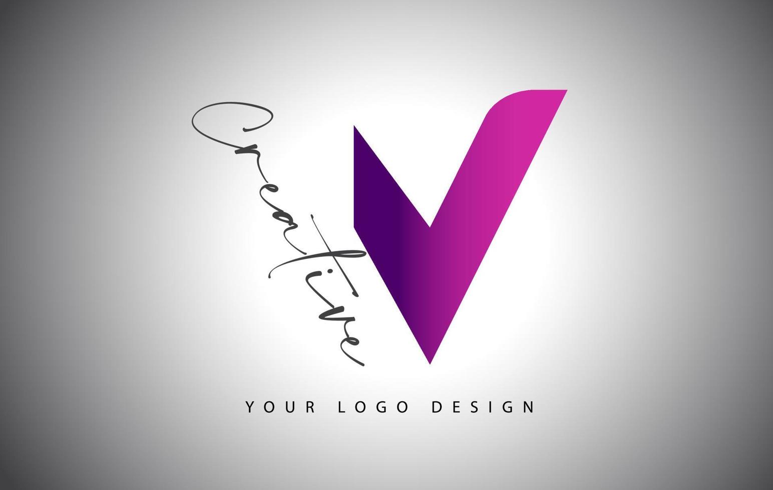 Logotipo de la letra w creativa con degradado púrpura y corte de letra creativa. vector